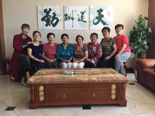 待客之道!中考作文参考范文《家里来了客人》