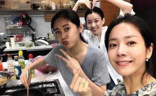 待客之道!中考作文参考范文《家里来了客人》