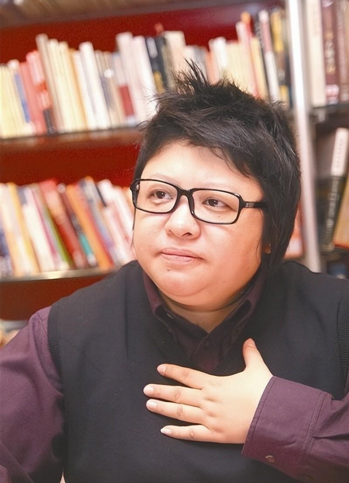 韩红简历个人资料简介(歌手韩红是哪里人?)