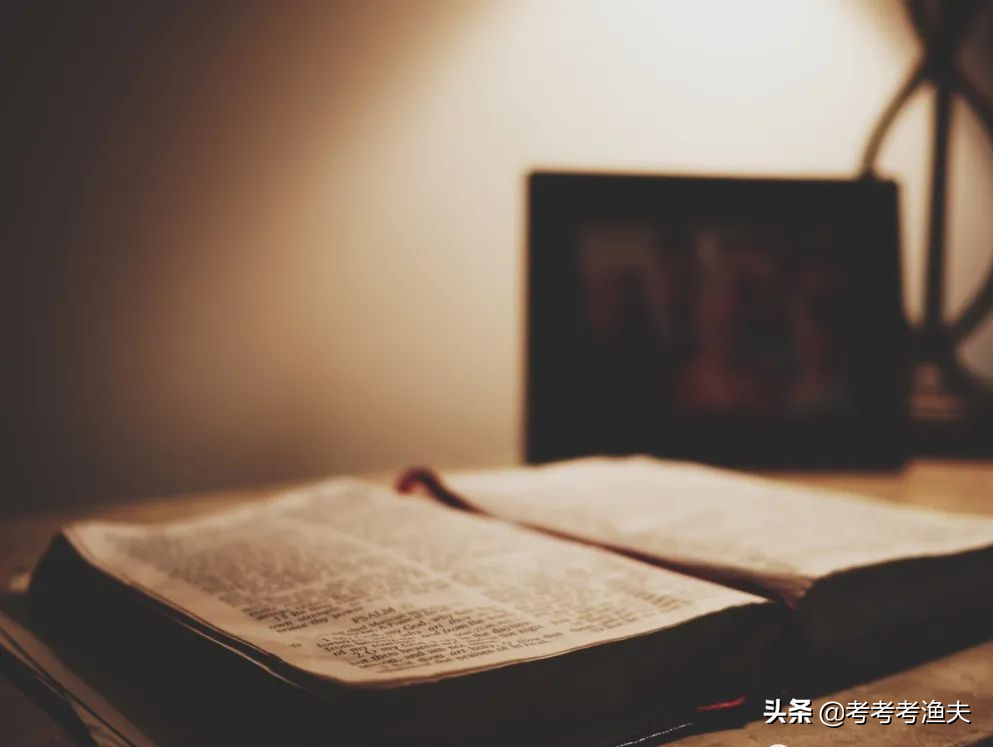 博尔赫斯语录30句,如同探照灯,照亮一切