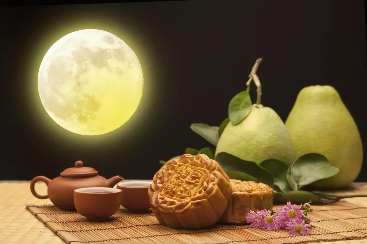 赏月优美的句子20句,点亮你的夜晚幻想!