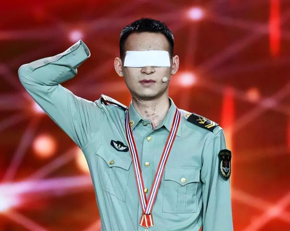 杜富国英雄事迹简介可复制(英雄杜富国的感人故事)