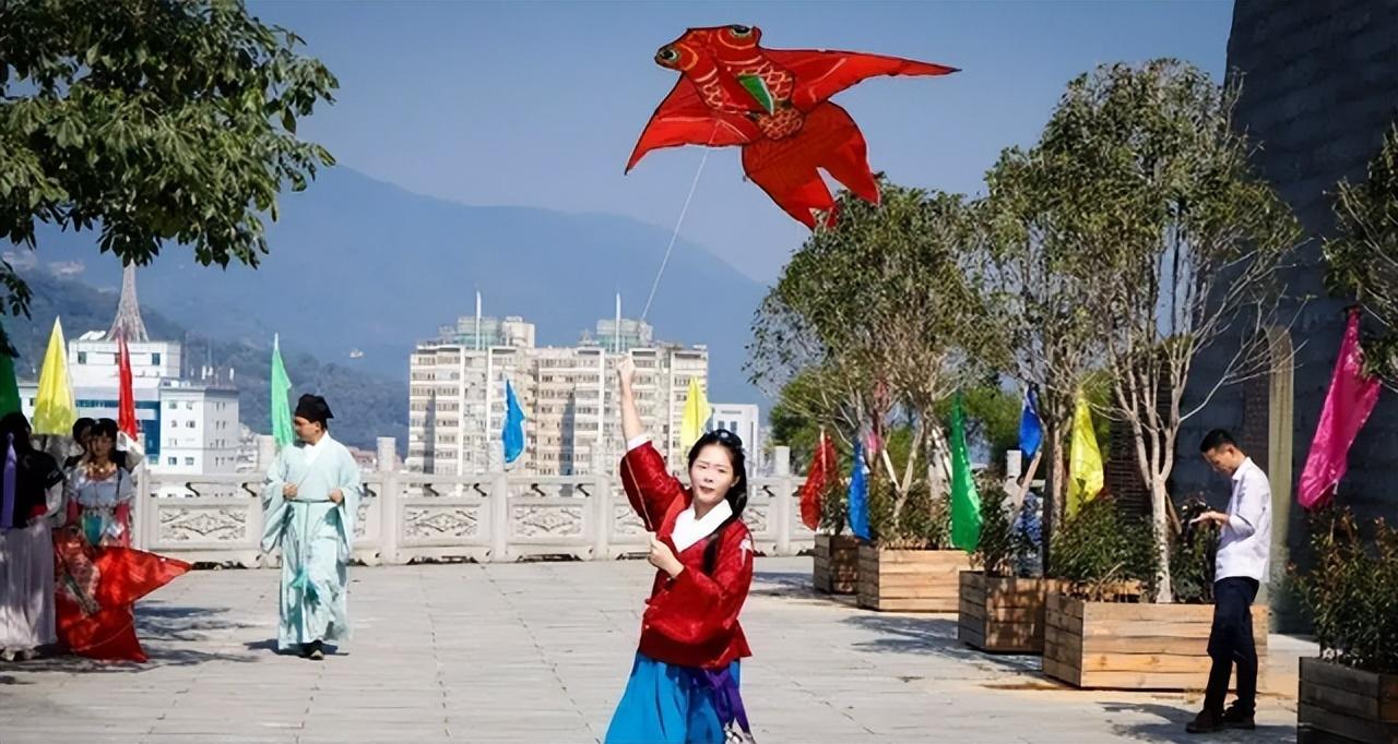 重阳节的来历简介(重阳节的来历传说和风俗的简短介绍)