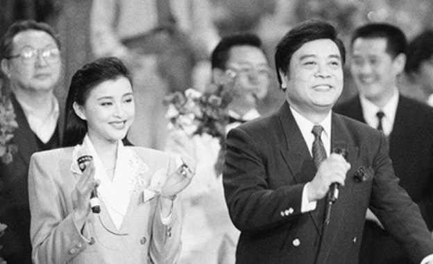 央视主持人赵忠祥个人资料简介(赵忠祥活了多少岁)