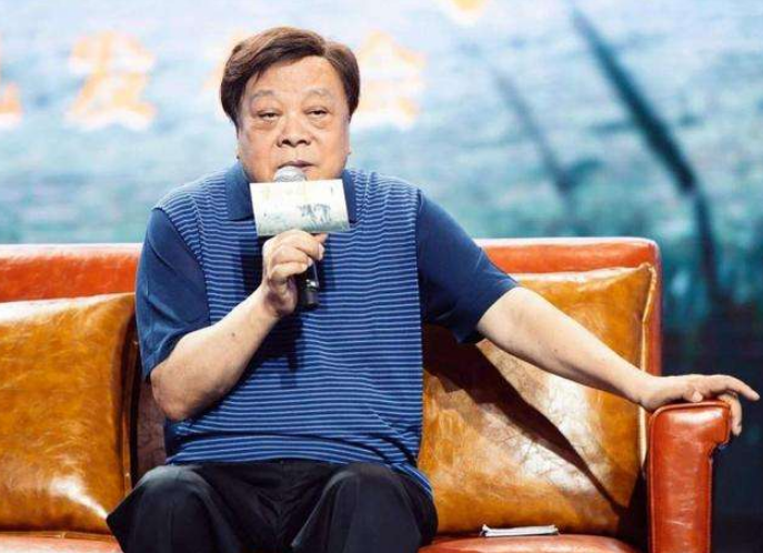 央视主持人赵忠祥个人资料简介(赵忠祥活了多少岁)