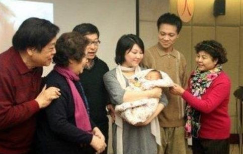 央视主持人赵忠祥个人资料简介(赵忠祥活了多少岁)