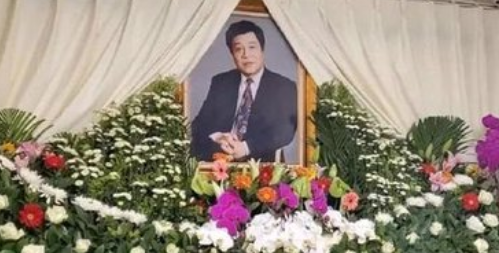 央视主持人赵忠祥个人资料简介(赵忠祥活了多少岁)