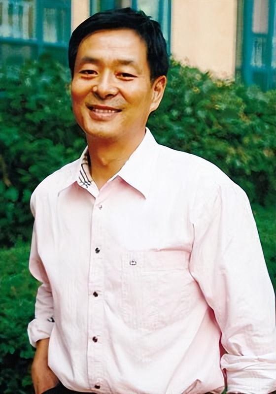 濮存昕的简介个人资料及图片(濮存昕怎么读,演过的电视剧)