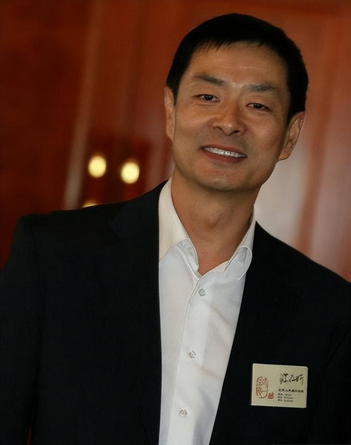 濮存昕的简介个人资料及图片(濮存昕怎么读,演过的电视剧)