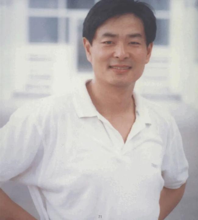 濮存昕的简介个人资料及图片(濮存昕怎么读,演过的电视剧)
