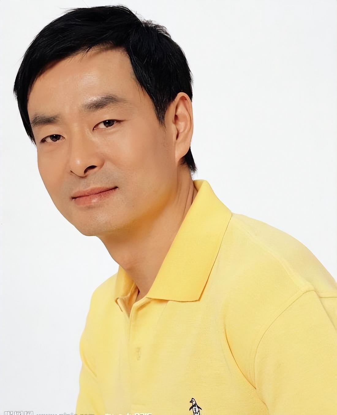濮存昕的简介个人资料及图片(濮存昕怎么读,演过的电视剧)