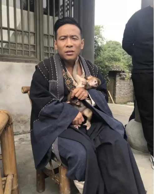 喜剧演员宋小宝简介资料及图片大全(宋小宝真名叫什么,现状怎么样?)