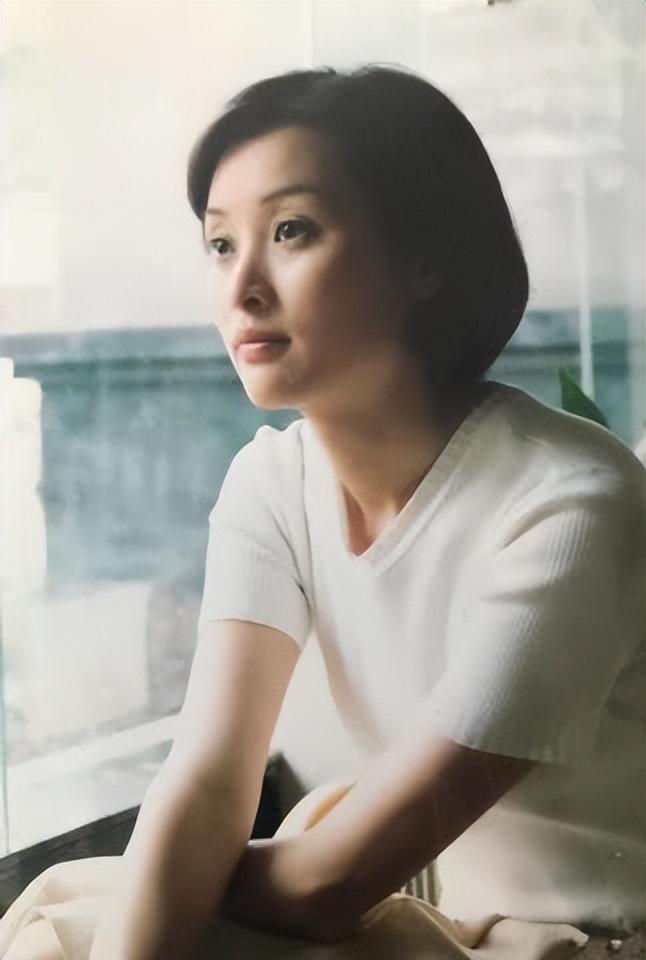 吴越女演员个人资料简介及图片大全(吴越陈建斌分手原因)