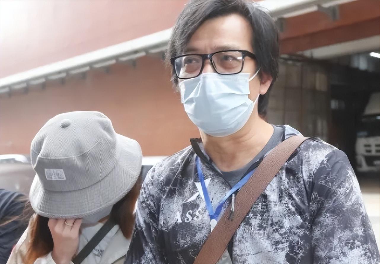 黄日华个人资料简介图片大全(黄日华主演的电视剧有哪些,为什么不拍戏了)