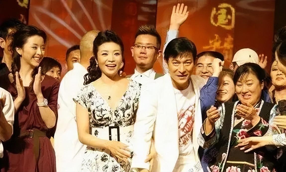 男高音歌唱家李双江简介及作品介绍(歌唱家李双江是哪里人)