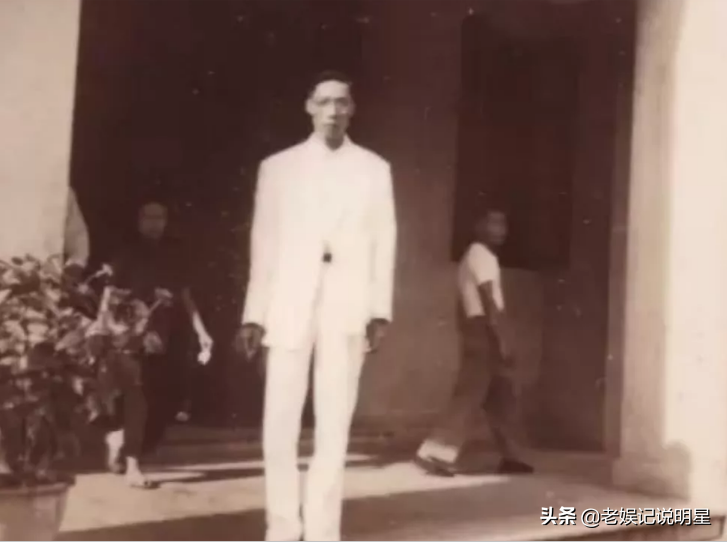 钟南山院士简介和抗击疫情的故事(钟南山是哪里人,多少岁?)