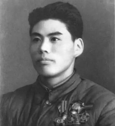 李延年简历及个人资料(李延年将军简介)