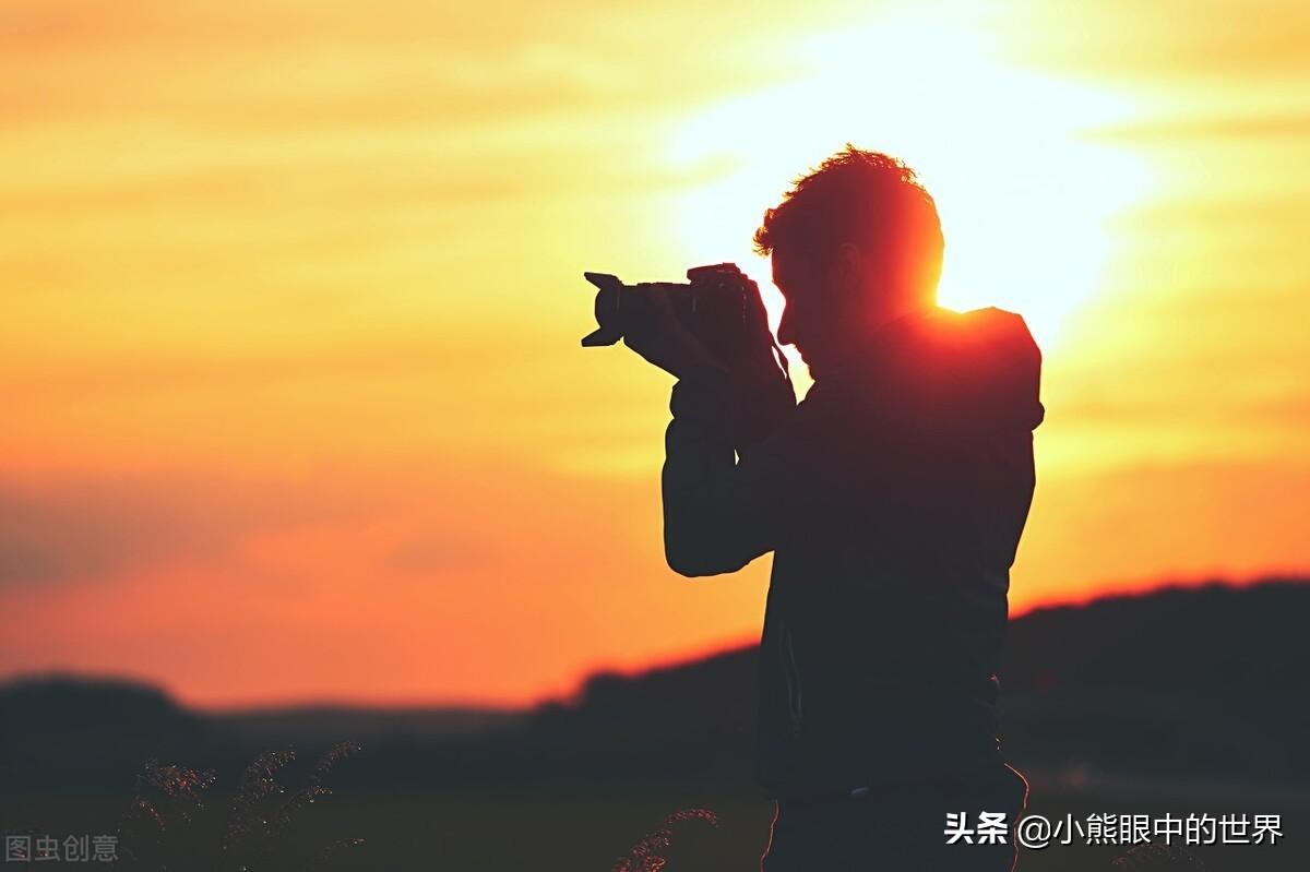 痞徒小说《战地摄影师手札》读后感(战地摄影师手札好看吗,主要讲了什么内容?)