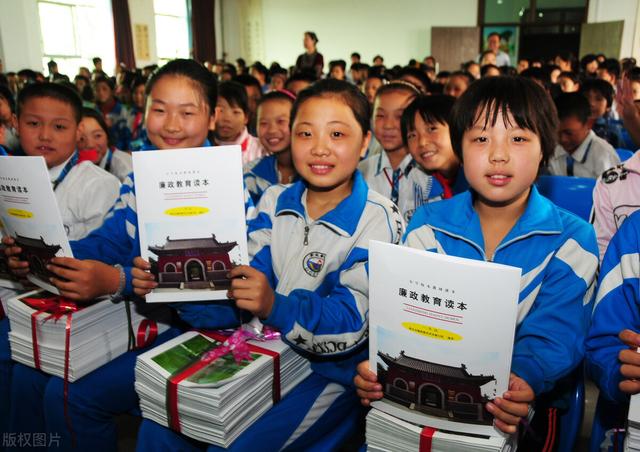 乡村教师虽然辛苦,幸福感不一定比城市教师差