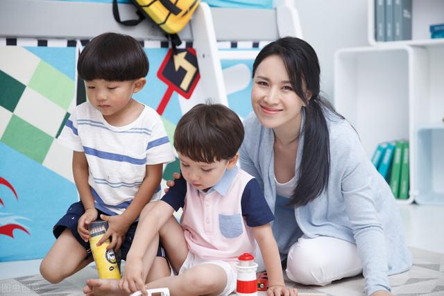 孩子家庭教育和学校教育哪个更重要?一样重要