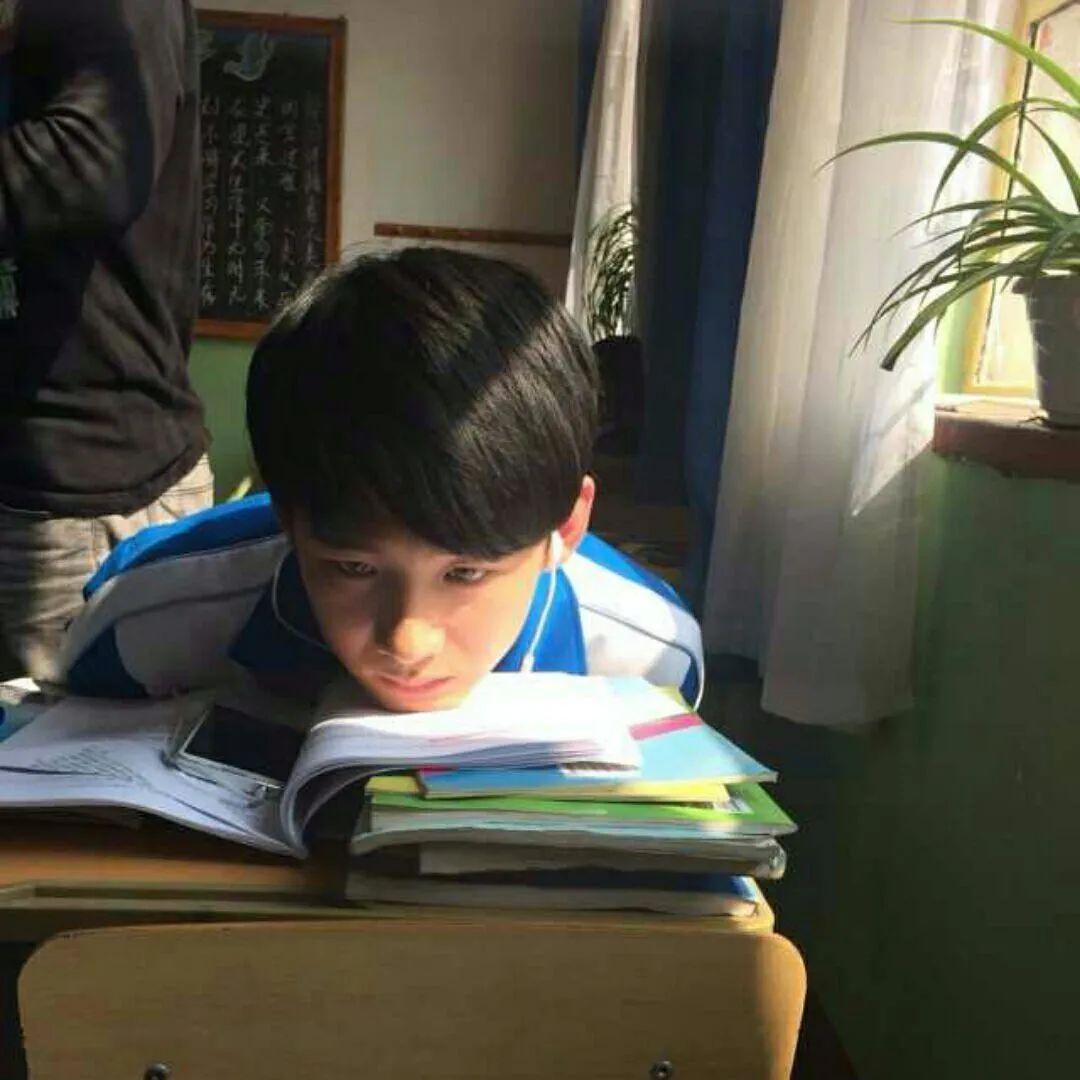 白敬亭个人资料简介及家世介绍图片大全(白敬亭生日是几月几日,演过的所有角色有哪些)