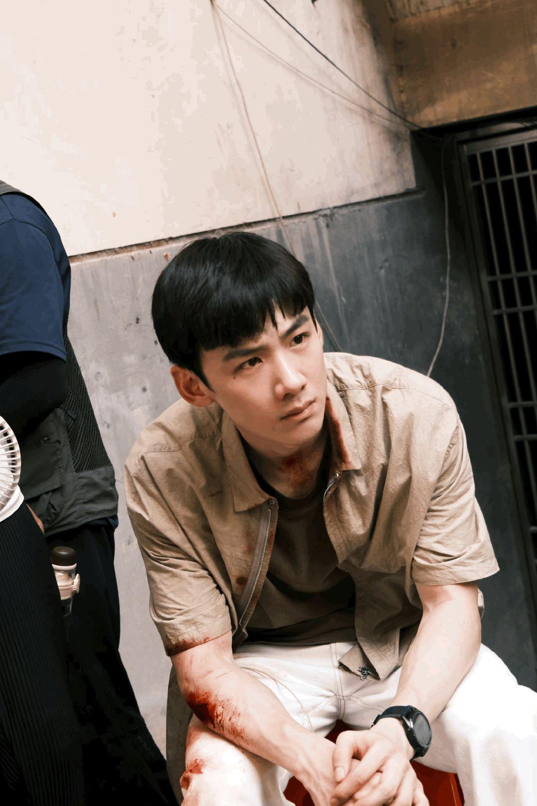 白敬亭个人资料简介及家世介绍图片大全(白敬亭生日是几月几日,演过的所有角色有哪些)