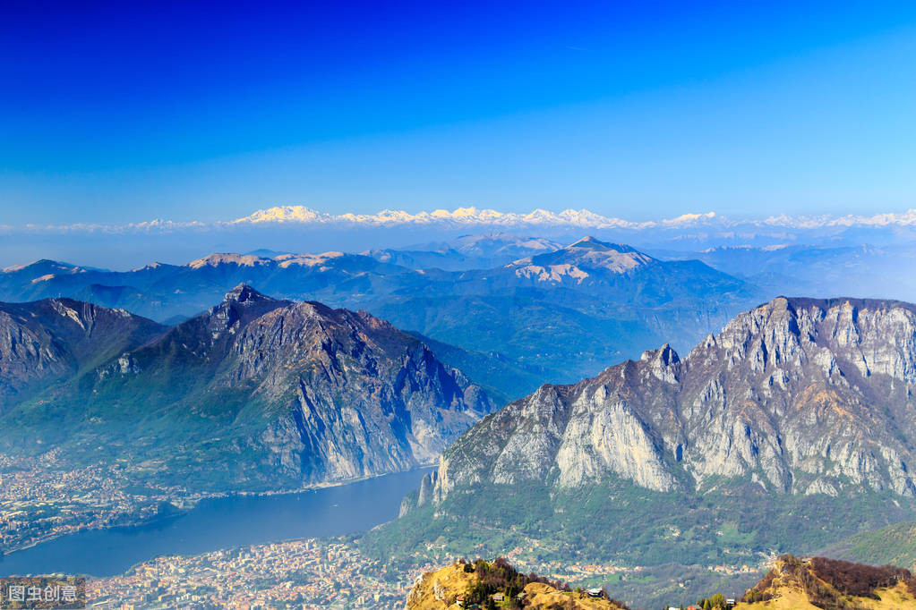 《在山的那边》:勇敢地翻越重重高山,终会抵达理想之海