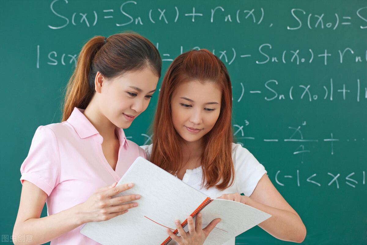 初中满分作文《成长要学会承担》小说世界虚幻,成长学会承担